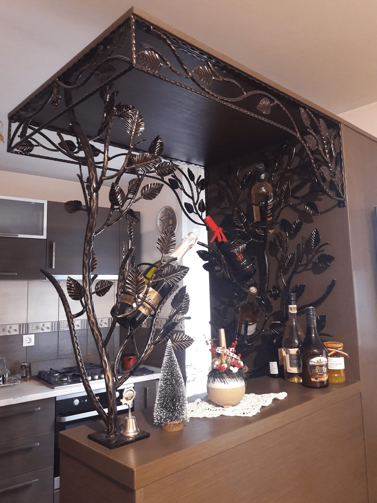 DIY: crearea și instalarea elementelor decorative din fier forjat DIY: crearea și instalarea elementelor decorative din fier forjat