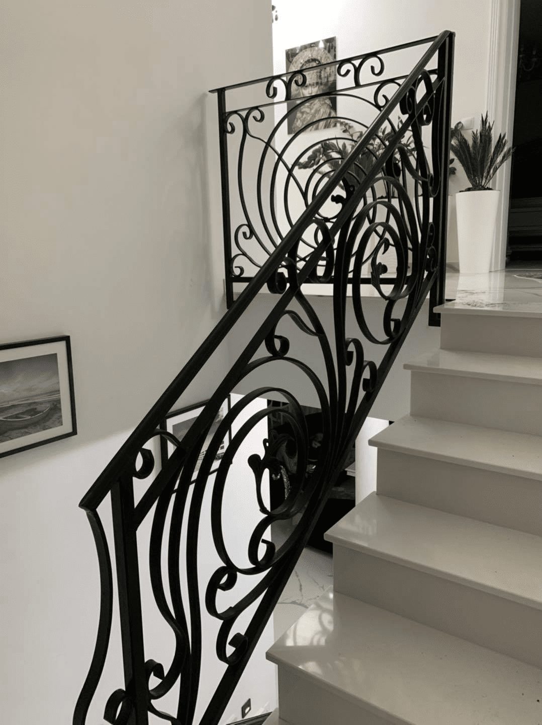 Sfaturi de design pentru balustradele de fier forjat Sfaturi de design pentru balustradele de fier forjat